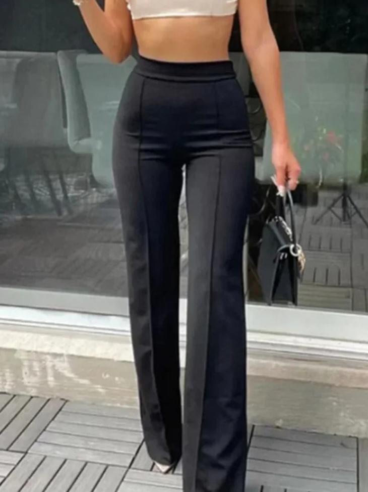 Te grote broek? Bella Hadid geeft de stijlvolle oplossing