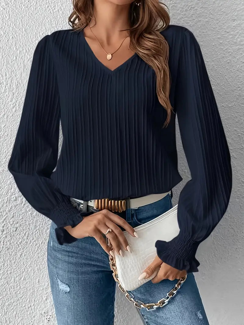 Anastasia - Elegant top with ribbed lantern sleeves