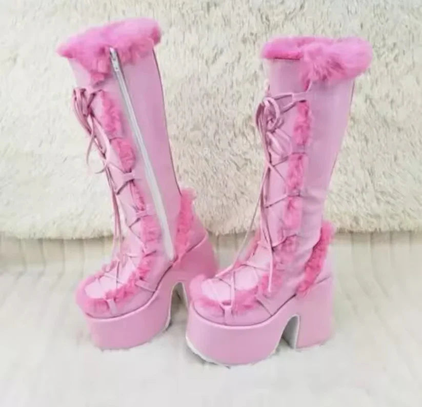 Phoebe - Stylish boots made of faux fur