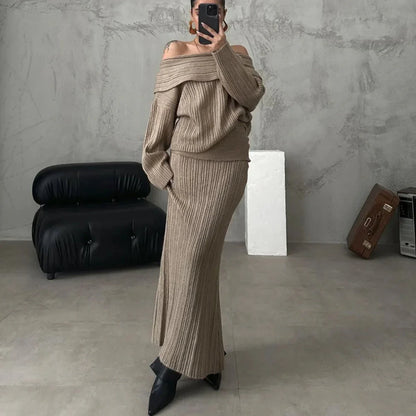 Clara - Elegante set van off-the-shoulder trui en nauwsluitende gebreide rok