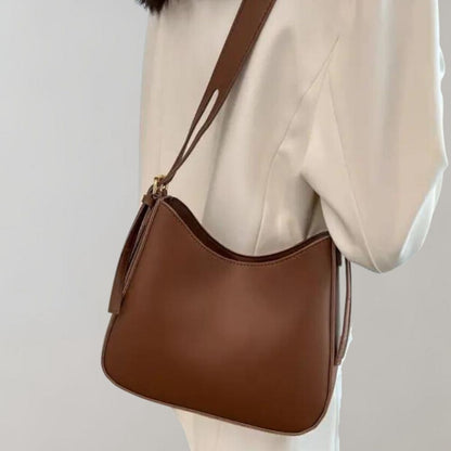 Minimalist crossbody bag