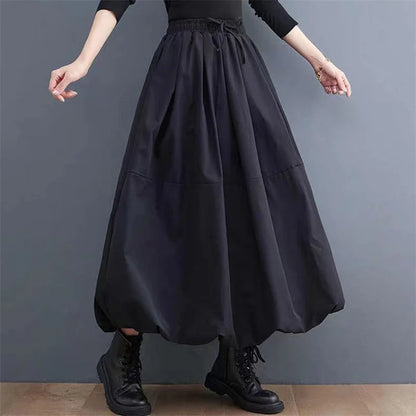 Darcy - Plain Balloon Black Skirt