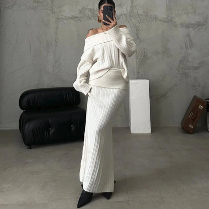 Clara - Elegante set van off-the-shoulder trui en nauwsluitende gebreide rok