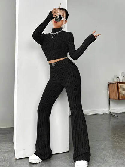 Mabel - Tweedelige set met gebreide top met lange mouwen en broek
