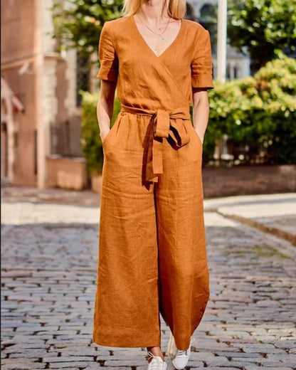 Linn - Jumpsuit met riem en korte mouwen