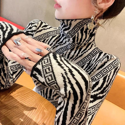 Matilda - Elegant vintage turtleneck sweater