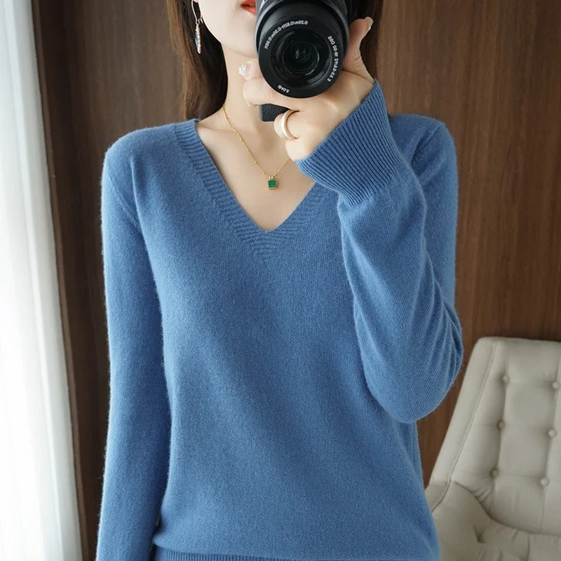 Hilda - Warmer Strickpullover with V-Ausschnitt for Women