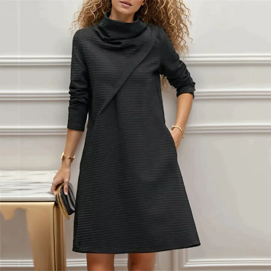 Kirsten - Trendy monochrome mini dress with long sleeves