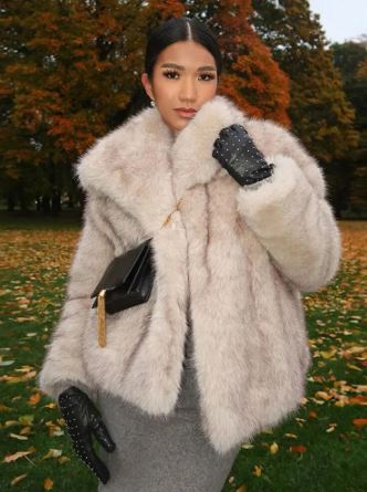 Ivy - Elegant fluffy faux fur coat