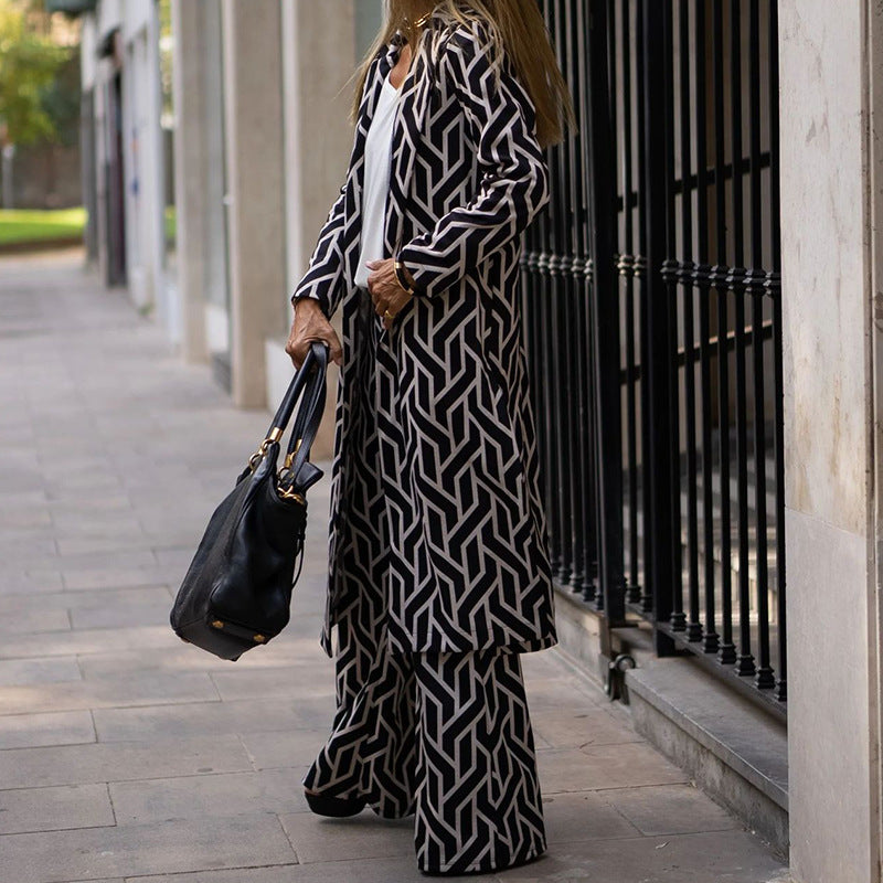 Fiona - Neues Set mit geometrischem Druck