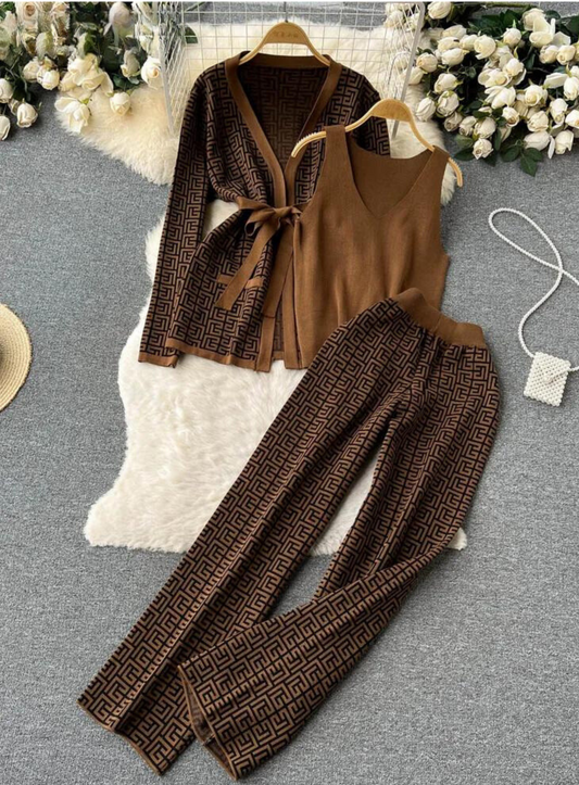 Olive -Driedelige set met modeprint