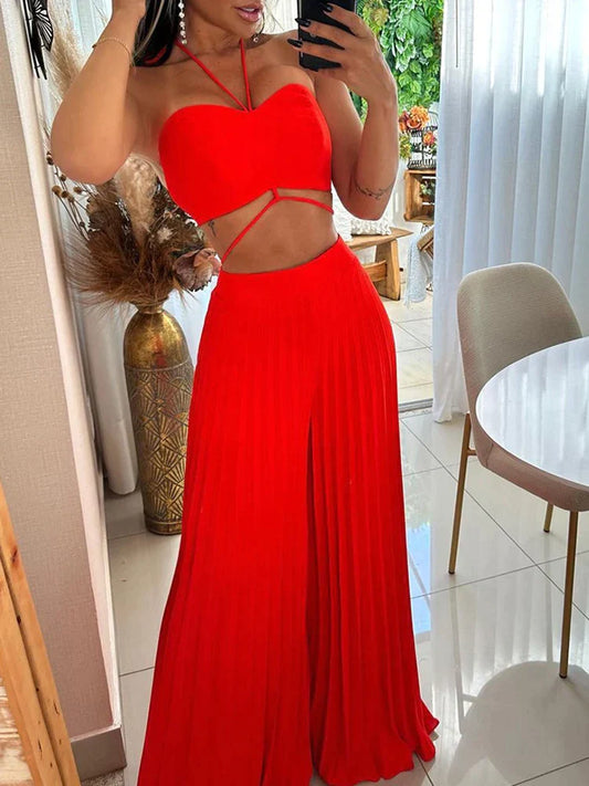 Laarnie - Seductive red crop top and pleated wide leg trousers